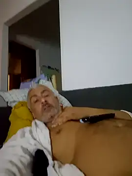 Snapshot of cuci45 chatting on 09-18-25, 07:49 cuci45 online show from 09-18-25, 07:49