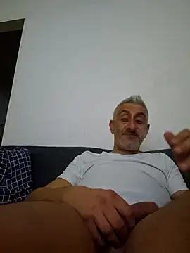 Snapshot of cuci45 chatting on 10-26-25, 09:21 cuci45 online show from 10-26-25, 09:21