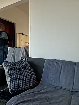 Snapshot of cuci45 chatting on 11-09-25, 02:15 cuci45 online show from 11-09-25, 02:15