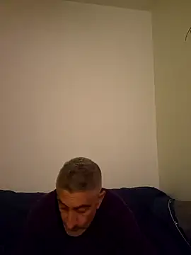 Snapshot of cuci45 chatting on 11-15-25, 01:58 cuci45 online show from 11-15-25, 01:58