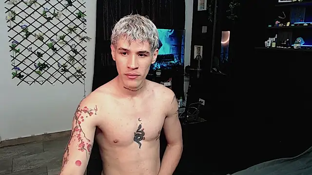 Snapshot of andybxby chatting on 02-03-25, 09:29 andybxby online show from 02-03-25, 09:29