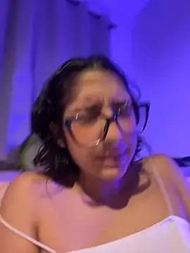 aurora xoxo online show from 12-22-24, 10:36