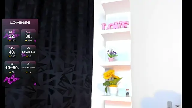 Snapshot of dana_montana_ chatting on 12-01-25, 03:33 dana montana online show from 12-01-25, 03:33