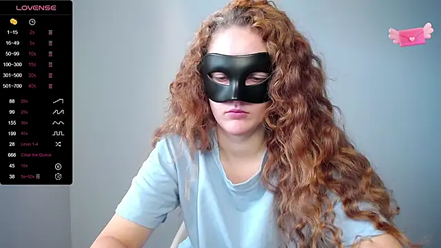 Snapshot of BubbbleGumm chatting on 03-06-25, 09:36 BubbbleGumm online show from 03-06-25, 09:36