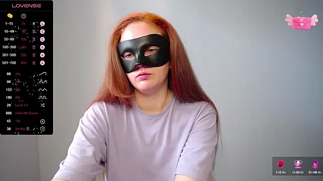 Snapshot of BubbbleGumm chatting on 03-11-25, 09:13 BubbbleGumm online show from 03-11-25, 09:13