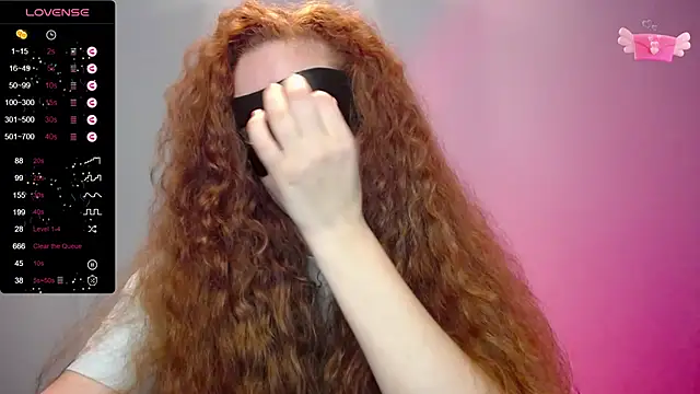 Snapshot of BubbbleGumm chatting on 03-22-25, 04:04 BubbbleGumm online show from 03-22-25, 04:04