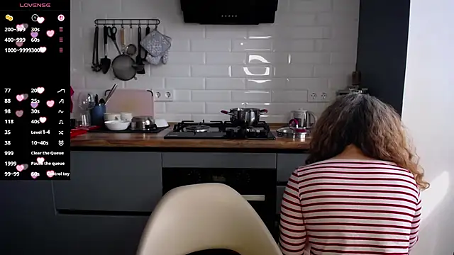 BubbbleGumm online show from 04-26-26, 06:33