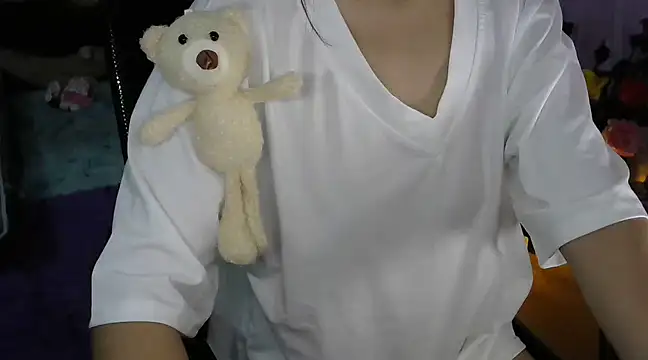 Snapshot of PinkCoi888 chatting on 03-17-25, 08:19 PinkCoi888 online show from 03-17-25, 08:19