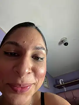 Snapshot of charlotte_stevenss_ chatting on 12-29-24, 04:51 charlotte stevenss  online show from 12-29-24, 04:51