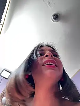Snapshot of charlotte_stevenss_ chatting on 12-31-24, 05:29 charlotte stevenss  online show from 12-31-24, 05:29