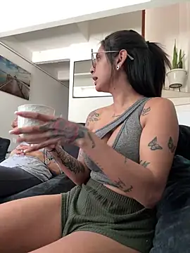 Snapshot of charlotte_stevenss_ chatting on 01-19-25, 05:07 charlotte stevenss  online show from 01-19-25, 05:07