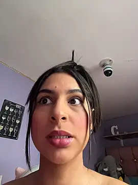 Snapshot of charlotte_stevenss_ chatting on 09-11-25, 02:17 charlotte stevenss  online show from 09-11-25, 02:17