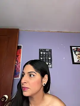 Snapshot of charlotte_stevenss_ chatting on 09-16-25, 02:29 charlotte stevenss  online show from 09-16-25, 02:29