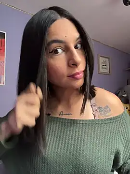 Snapshot of charlotte_stevenss_ chatting on 10-12-25, 03:00 charlotte stevenss  online show from 10-12-25, 03:00