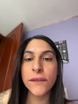Snapshot of charlotte_stevenss_ chatting on 10-18-25, 02:40 charlotte stevenss  online show from 10-18-25, 02:40
