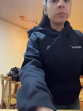 charlotte stevenss  online show from 11-16-25, 03:12