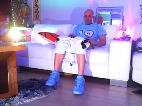 OSIRlS online show from 09-19-25, 06:19