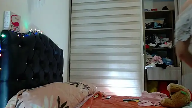 gooddes303salome online show from 11-17-25, 07:25