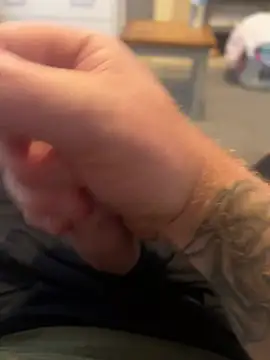 Snapshot of Averagematt1991 chatting on 01-23-25, 10:43 Averagematt1991 online show from 01-23-25, 10:43