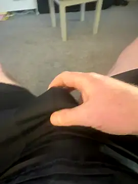 Snapshot of Averagematt1991 chatting on 12-03-25, 02:37 Averagematt1991 online show from 12-03-25, 02:37