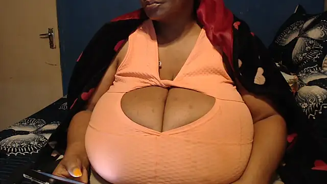 CUTEFIRMMELONSS online show from 09-17-25, 08:32