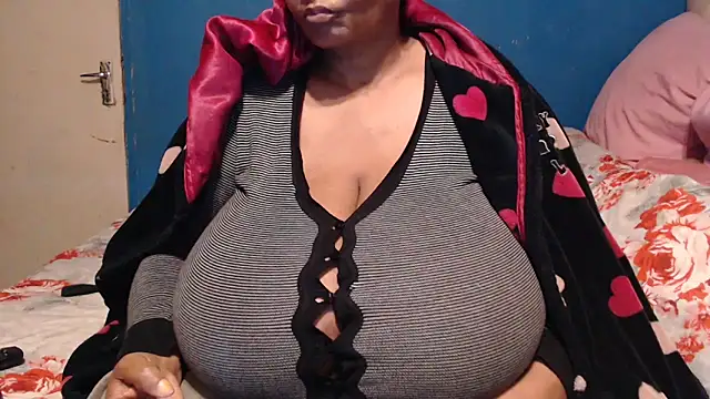 CUTEFIRMMELONSS online show from 09-29-25, 10:14