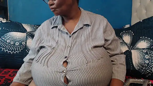 CUTEFIRMMELONSS online show from 02-24-26, 07:17