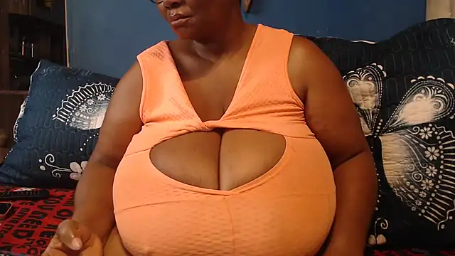 CUTEFIRMMELONSS online show from 02-26-26, 06:34