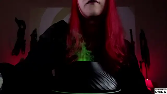 Snapshot of Amanita__Pantherina chatting on 03-19-25, 10:00 Amanita  Pantherina online show from 03-19-25, 10:00