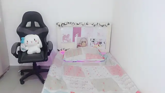 Youlittlepervertt  online show from 12-23-24, 04:22