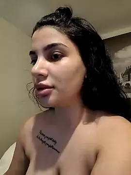 Snapshot of Samira30 chatting on 12-01-24, 07:03 Samira30 online show from 12-01-24, 07:03