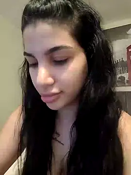 Snapshot of Samira30 chatting on 12-18-24, 12:07 Samira30 online show from 12-18-24, 12:07