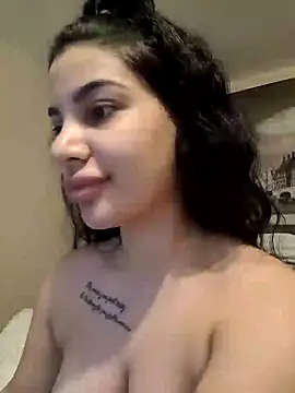 Snapshot of Samira30 chatting on 12-20-24, 09:11 Samira30 online show from 12-20-24, 09:11