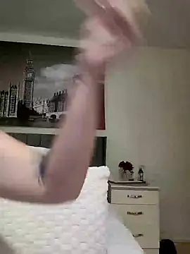 Snapshot of Samira30 chatting on 01-22-25, 08:29 Samira30 online show from 01-22-25, 08:29