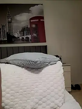 Snapshot of Samira30 chatting on 02-01-25, 08:29 Samira30 online show from 02-01-25, 08:29