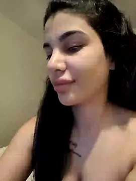 Snapshot of Samira30 chatting on 02-03-25, 08:35 Samira30 online show from 02-03-25, 08:35