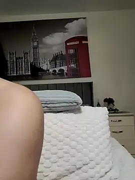 Snapshot of Samira30 chatting on 02-08-25, 08:31 Samira30 online show from 02-08-25, 08:31