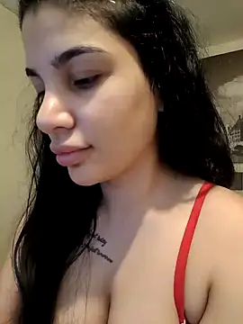 Snapshot of Samira30 chatting on 02-14-25, 08:42 Samira30 online show from 02-14-25, 08:42