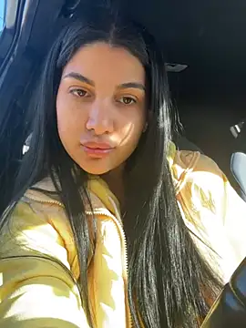 Snapshot of Samira30 chatting on 03-04-25, 03:15 Samira30 online show from 03-04-25, 03:15