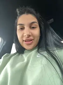 Snapshot of Samira30 chatting on 03-06-25, 04:07 Samira30 online show from 03-06-25, 04:07