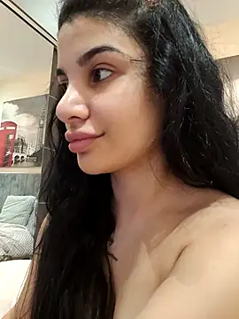 Snapshot of Samira30 chatting on 03-07-25, 11:40 Samira30 online show from 03-07-25, 11:40