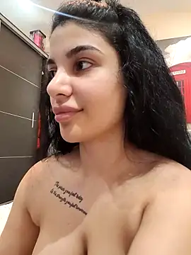 Snapshot of Samira30 chatting on 03-07-25, 02:45 Samira30 online show from 03-07-25, 02:45