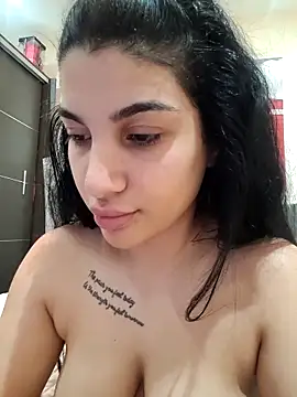 Snapshot of Samira30 chatting on 03-10-25, 11:32 Samira30 online show from 03-10-25, 11:32