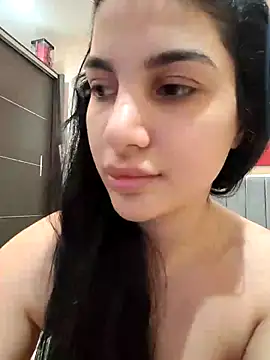 Snapshot of Samira30 chatting on 03-18-25, 11:52 Samira30 online show from 03-18-25, 11:52