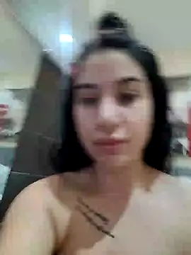 Snapshot of Samira30 chatting on 03-19-25, 08:23 Samira30 online show from 03-19-25, 08:23