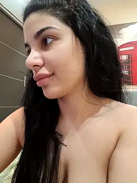 Snapshot of Samira30 chatting on 03-21-25, 11:33 Samira30 online show from 03-21-25, 11:33