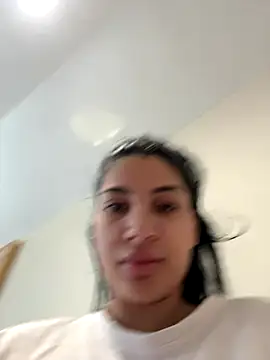 Snapshot of Samira30 chatting on 09-28-25, 10:31 Samira30 online show from 09-28-25, 10:31