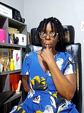 Shaniko89 online show from 03-12-26, 09:37