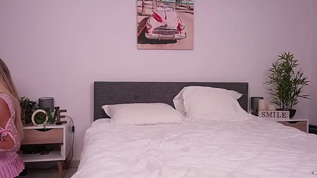 Snapshot of Bella_Twine chatting on 03-21-25, 06:40 Bella Twine online show from 03-21-25, 06:40