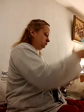 Snapshot of She-devilx chatting on 11-14-25, 09:35 She-devilx online show from 11-14-25, 09:35